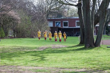 Bild 1 - B-Juniorinnen Kieler MTV - SV Frisia 03 Risum-Lindholm